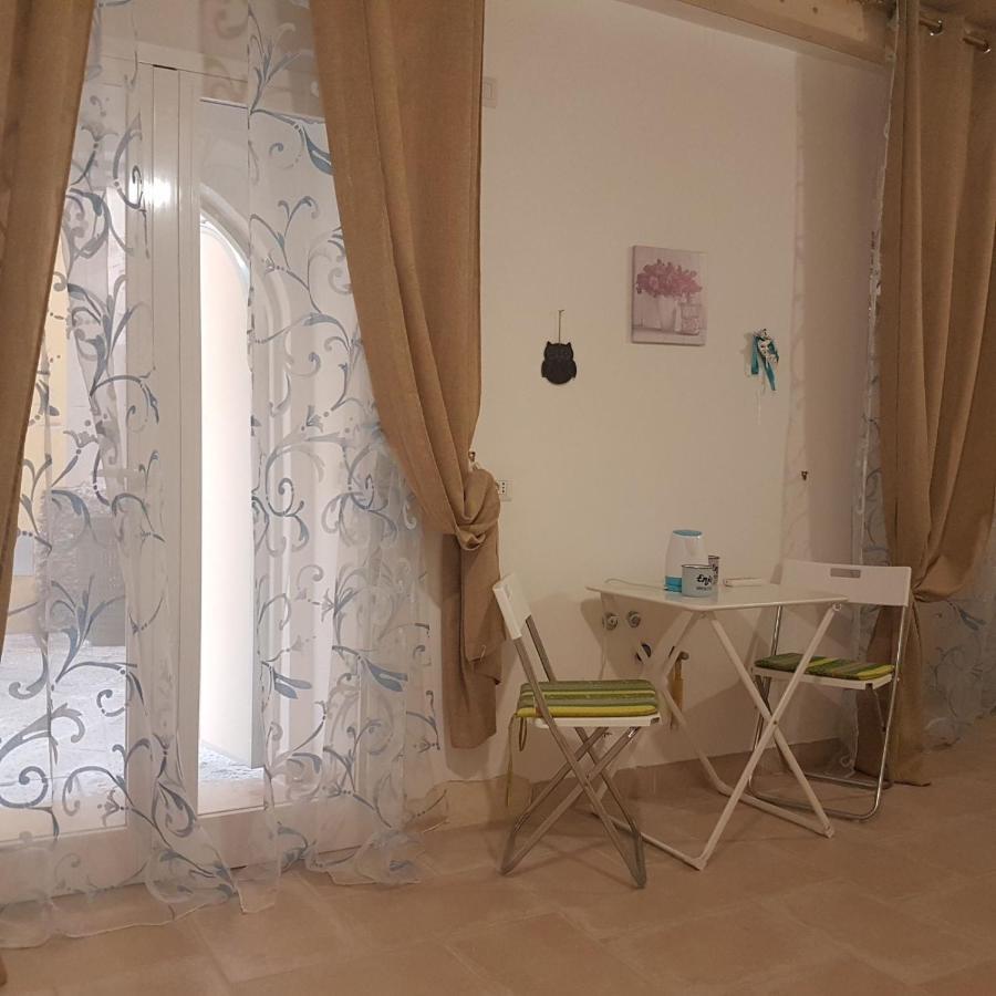 Arco Della Luna Bari Bagian luar foto
